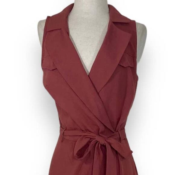 Nordstrom sleeveless wrap around jumpsuit, surplice V-neck tie front full leg - Picture 2 of 10